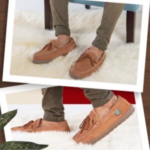CLOUD 9 Men’s Chestnut Brown Suede Sheepskin Lined Slippers Moccasins Shoes 10M